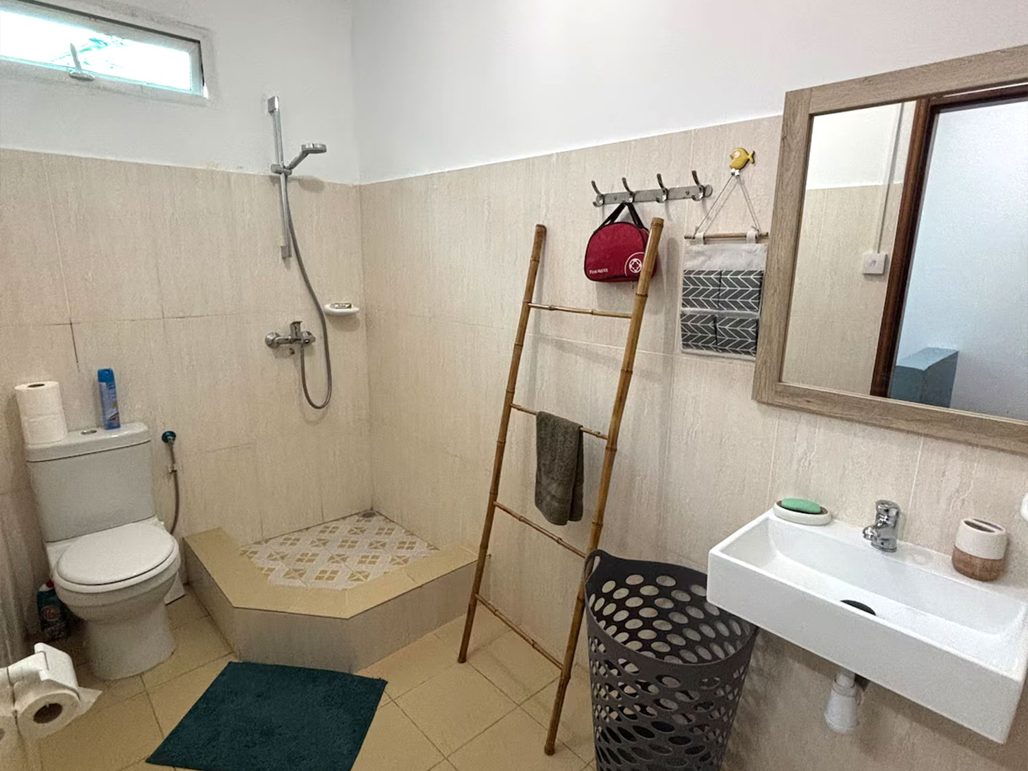 salle-de-bain-douche-villa-grand-gaube